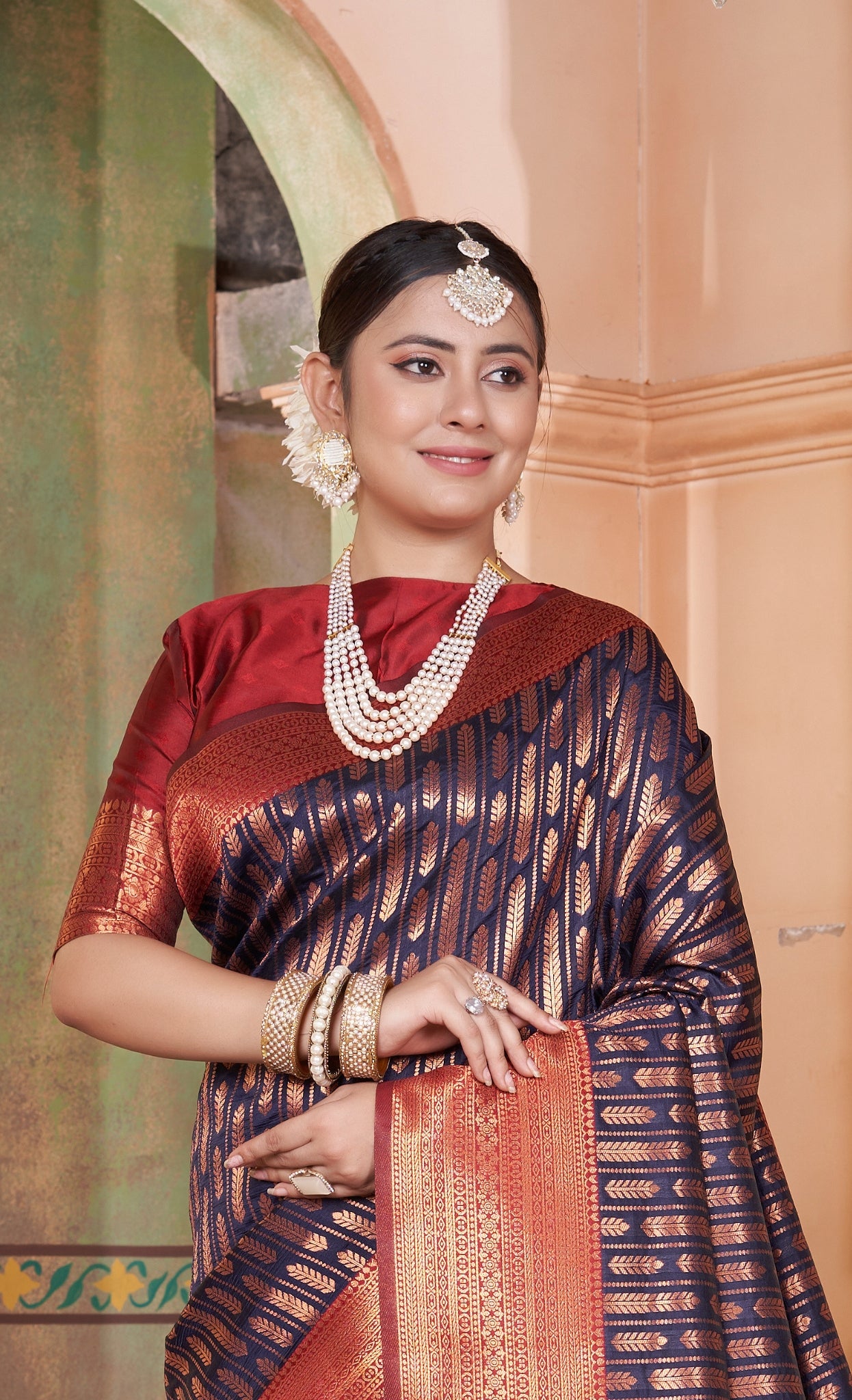 Sanaya Silk Woven Kanjivaram Saree