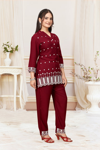 Garnet Grace Two-Piece Shiffli Set