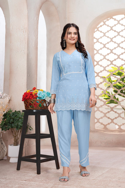 Sky Elegance Two-Piece Shiffli Set