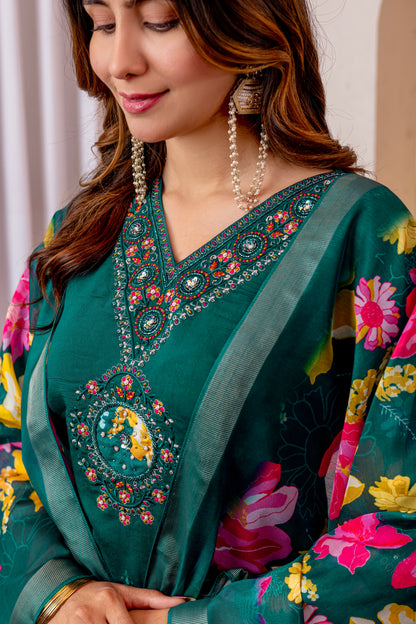 Elegant Straight Kurti Pant Dupatta Set