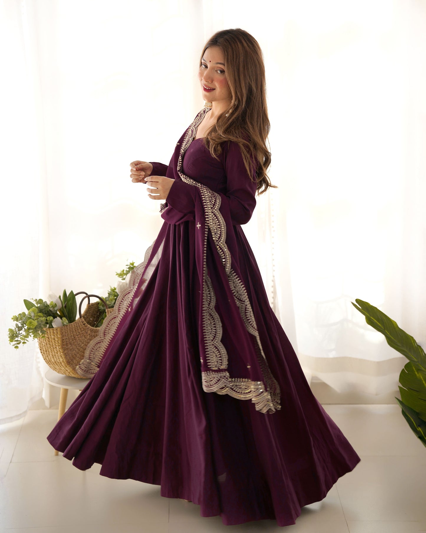 Royal Flair Anarkali Set in Premium Romansilk Chanderi