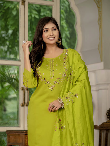 Elegant Straight Kurti Pant Dupatta Set