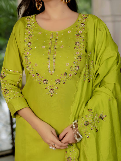 Elegant Straight Kurti Pant Dupatta Set