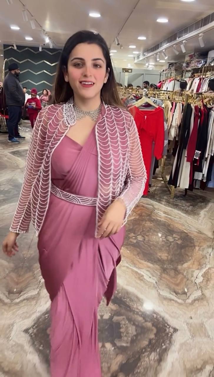 Diva Star Georgette Luxe Saree