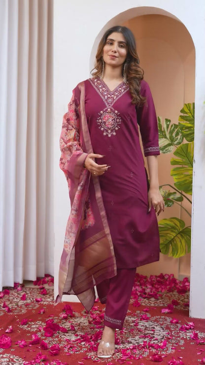 Elegant Straight Kurti Pant Dupatta Set