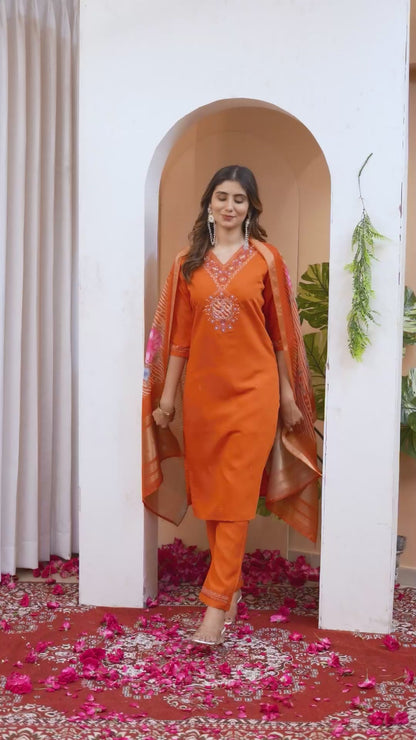 Elegant Straight Kurti Pant Dupatta Set