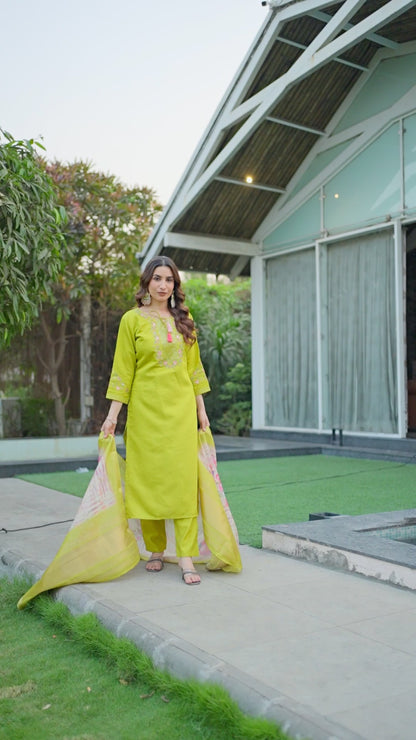 Elegant Viscose Silk Kurti Pant Dupatta Set