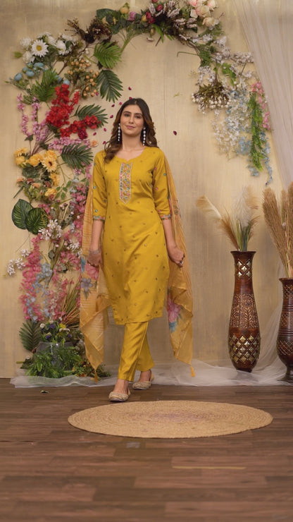 Regal Radiance Straight Kurti Pant Dupatta Set
